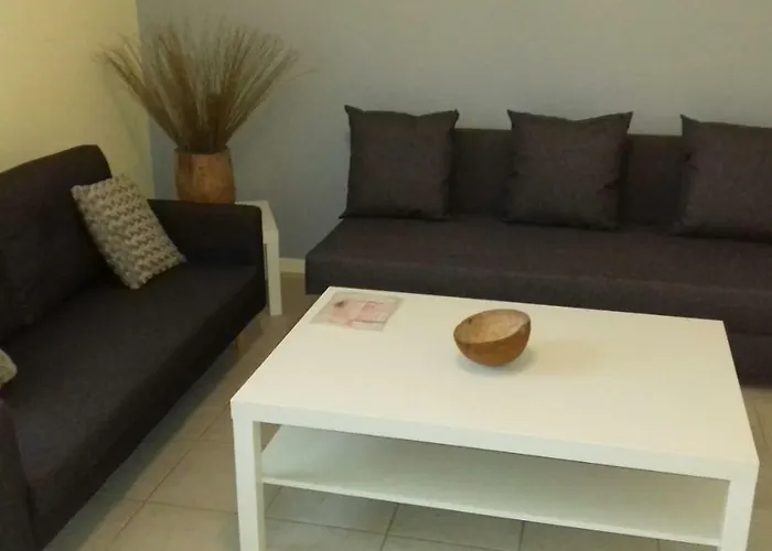 De La Foret * Les Hogues